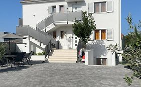 Valkane Beach Apartments