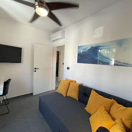 Valkane Beach Apartments Pula Extérieur photo