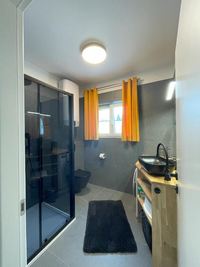 Valkane Beach Apartments Pula Extérieur photo