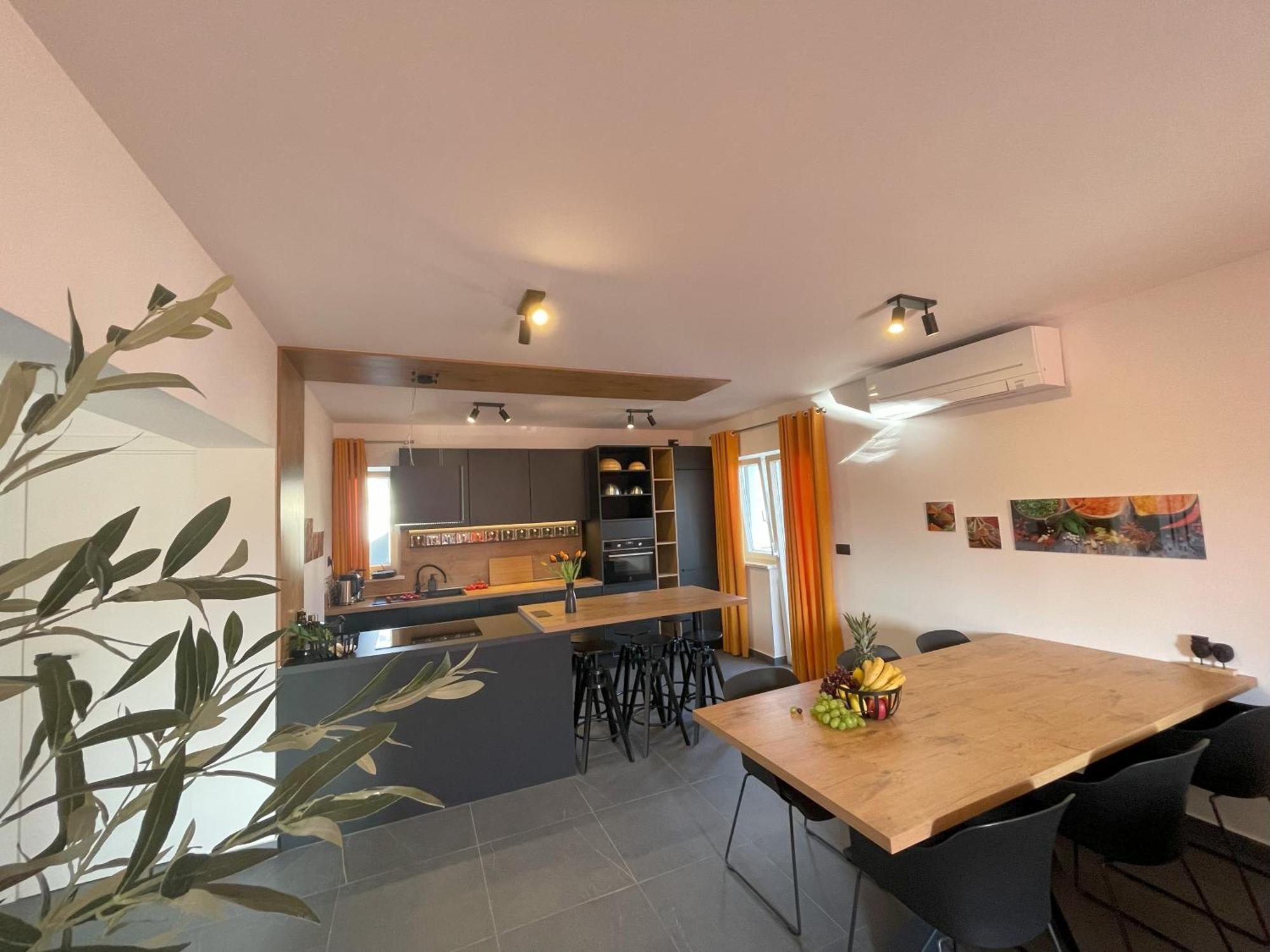 Valkane Beach Apartments Pula Extérieur photo