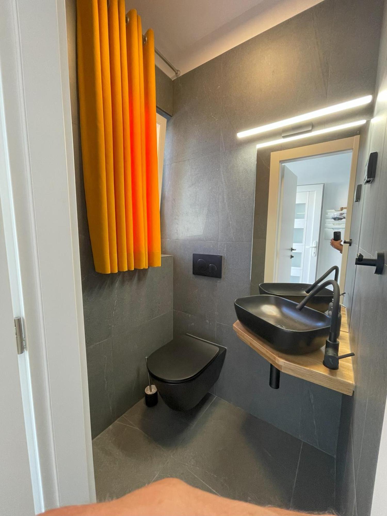 Valkane Beach Apartments Pula Extérieur photo