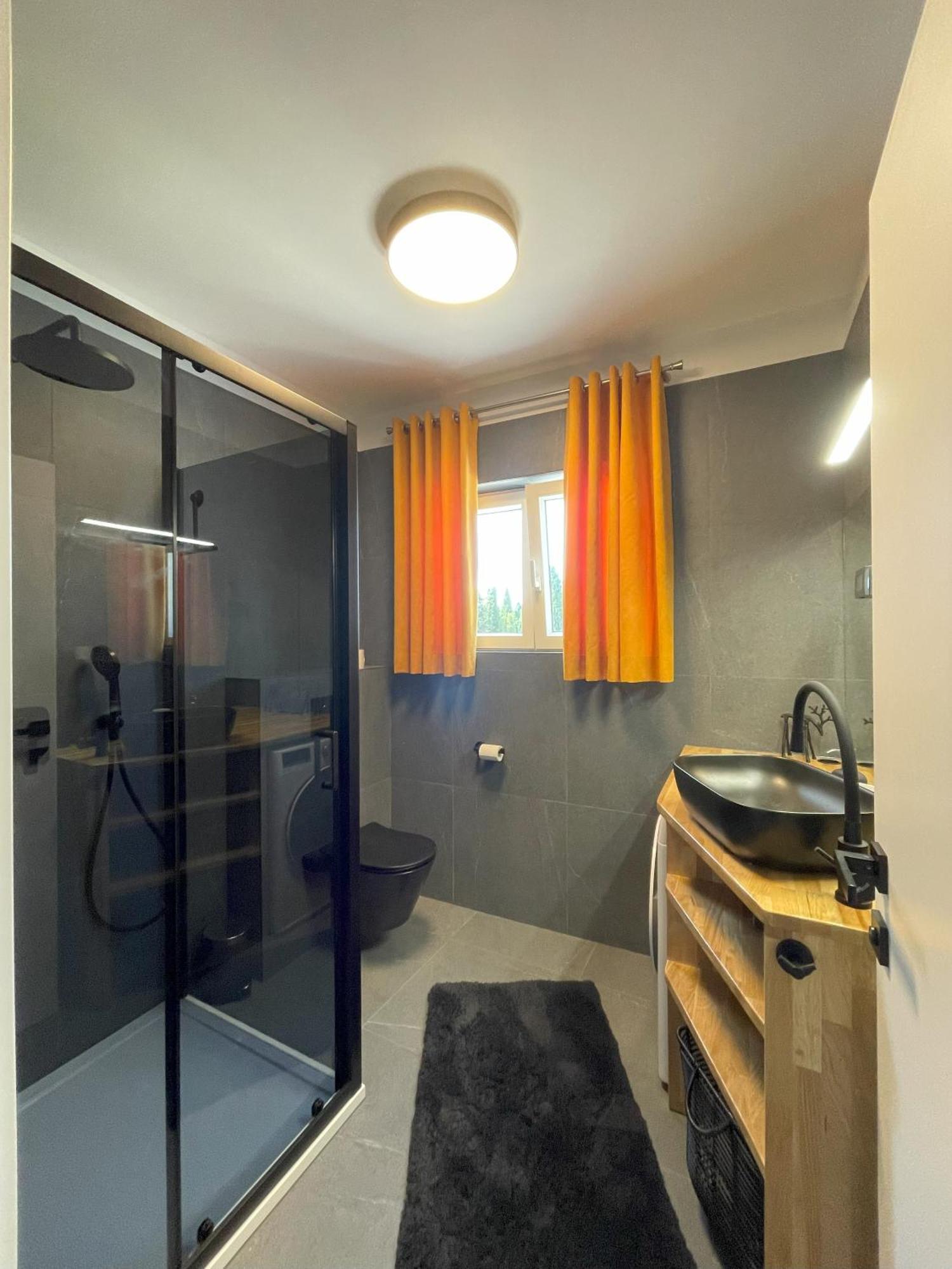 Valkane Beach Apartments Pula Extérieur photo