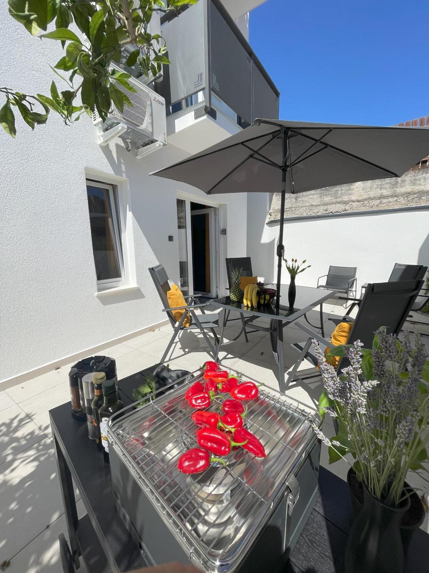Valkane Beach Apartments Pula Extérieur photo